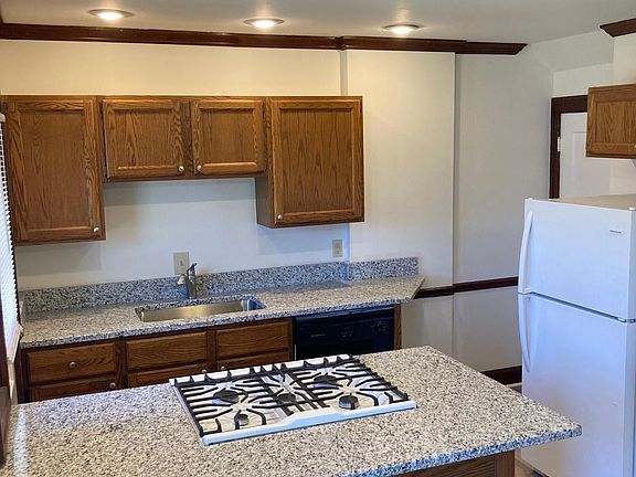 4th image of 1638 Glenn Ave #1638