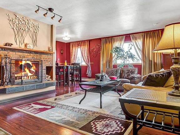 Plenty of space and beautiful decor to look at