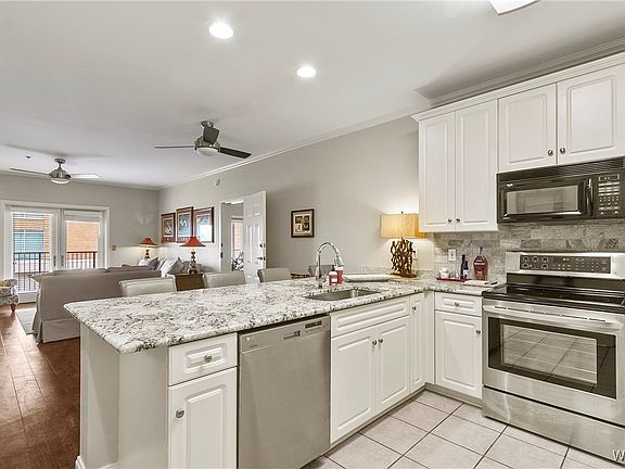 4th image of 712 Frank Thomas Ave APT 205