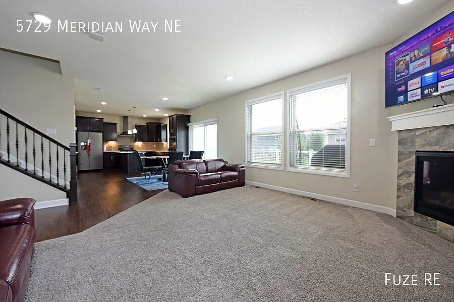 Beautiful 4-Bedroom Home with Finished Basement & 3-Car Garage in Prior Lake! — Photo 4