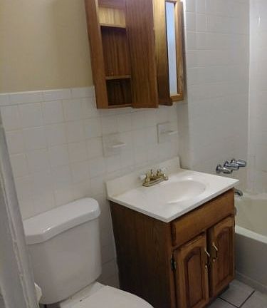 5th image of 33-37 Melville Pl #4