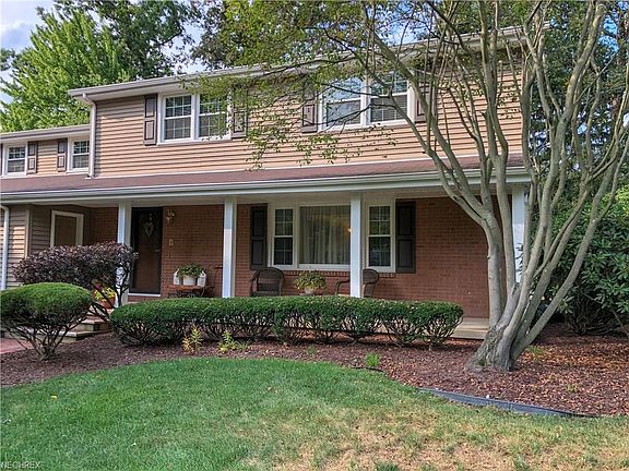 2nd image of 8545 Sleepy Hollow Dr NE