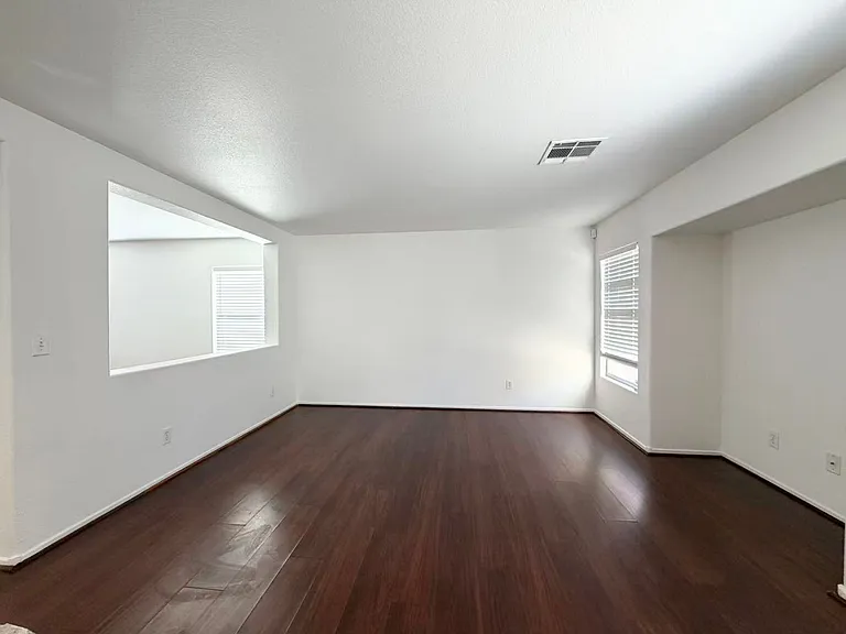 9148 Spirit Canyon Ave — Photo 4
