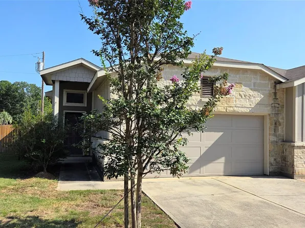 130 Wickersham #A, Conroe, TX 77304