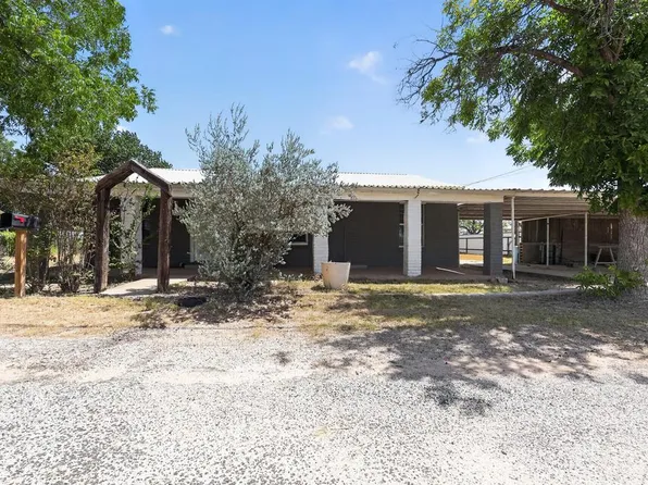 103 S 2nd St, Coahoma, TX 79511