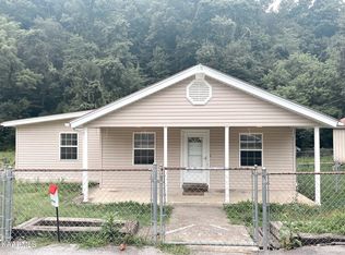 552/554 Keylon Dr, Harriman, TN 37748