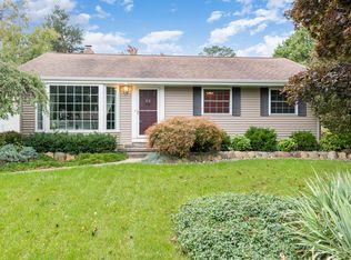 1571 Seminole Ln, Saginaw, MI 48638
