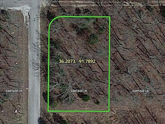 3rd image of 1810 Vantage Ln