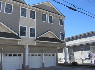 222 E Juniper Ave APT D, Wildwood, NJ 08260