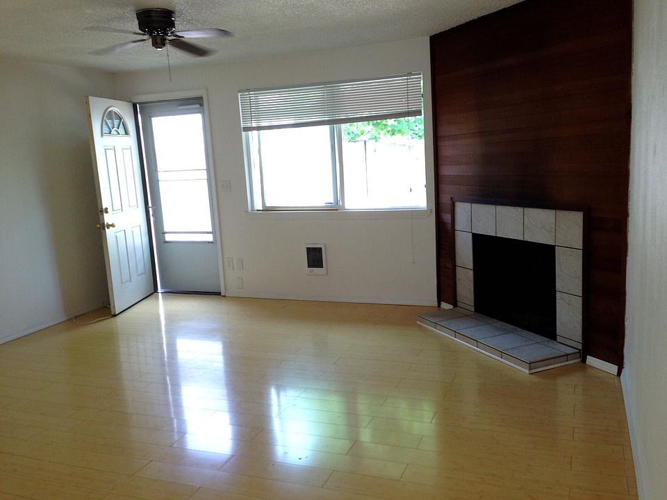 Front entrance, living area