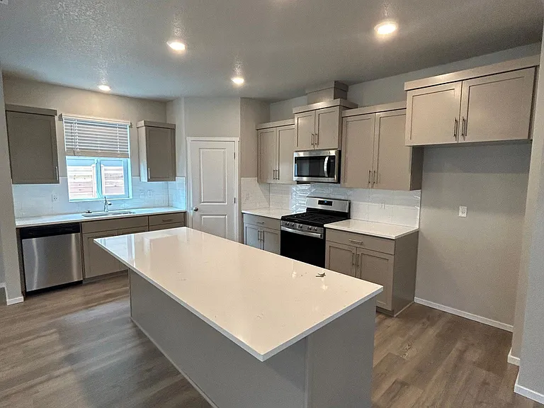 20512 SE Byron Ave — Photo 10