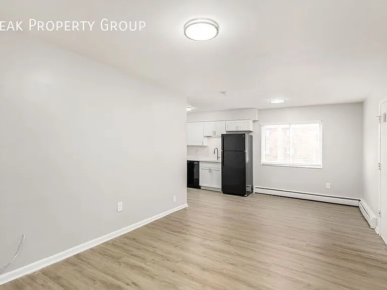 639 Riverview Dr #3 — Photo 5