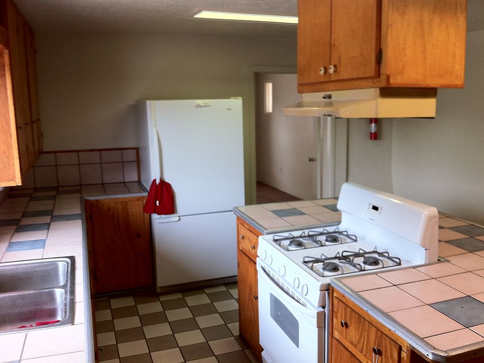 2nd image of 3131 Leo Rd SW #B