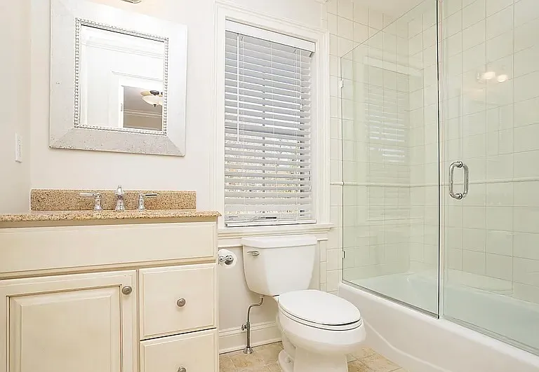 80 E Putnam Ave — Photo 9