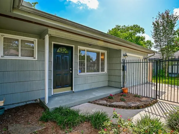 9734 Bevlyn Dr, Houston, TX 77025