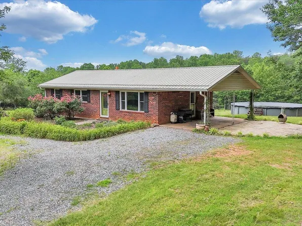 1185 County Line Rd, Bassett, VA 24055