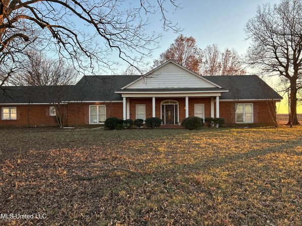 2907 Highway 8, Cleveland, MS 38732
