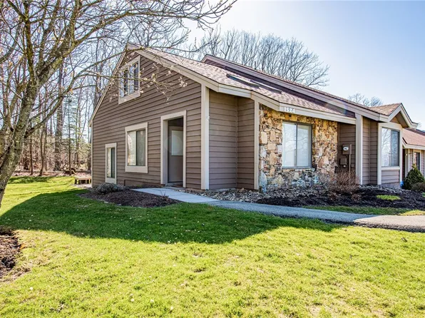 1524 Tailor Way, Hidden Valley, PA 15502