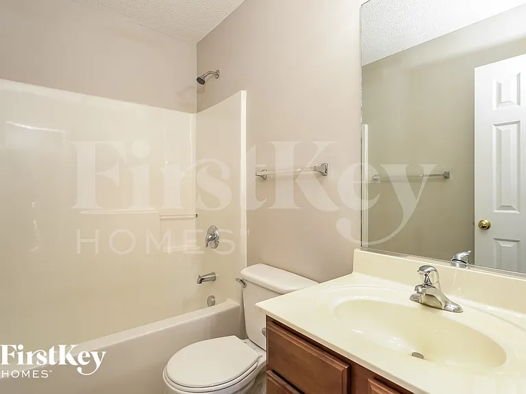 4145 Crestwood Cir — Photo 17