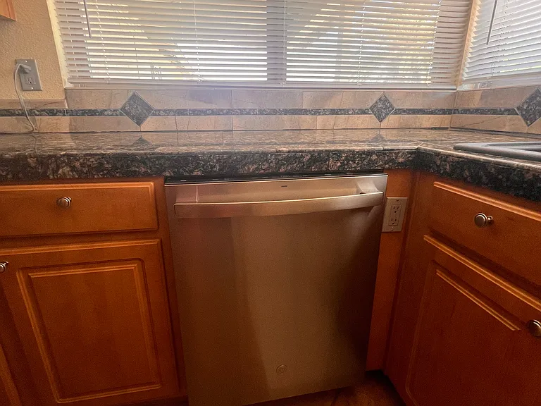 5003 W Dahlia Dr — Photo 17