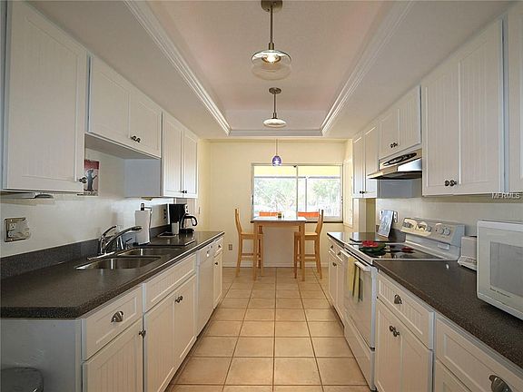 5th image of 1201 Santana Ct