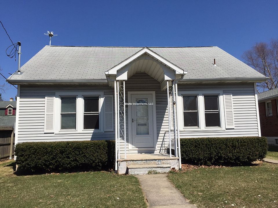 View of the front of the house