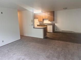 Lakeview Court, Seattle, WA 98115