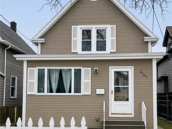 2485 Willow Ave, Niagara Falls, NY 14305