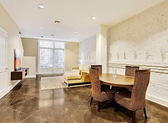 4th image of 333 Girod St APT 208