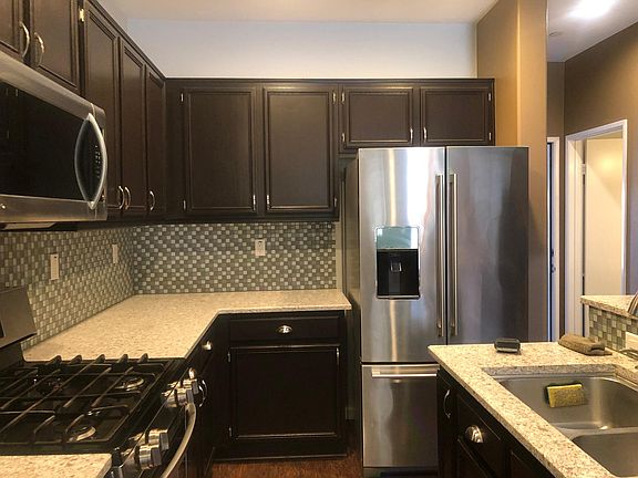 5th image of 2035 E Harvard Privado APT B