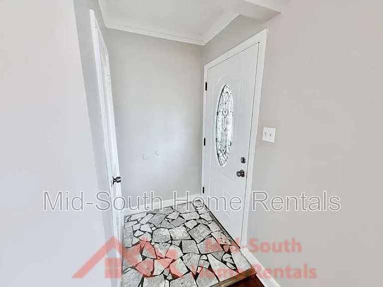 1156 Brower St — Photo 5