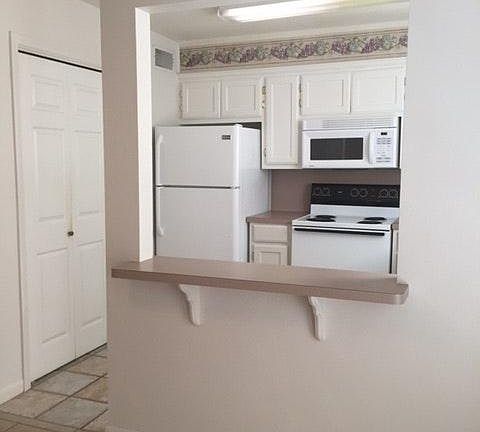 4th image of 719 N 9th St