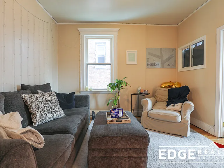 1719 Commonwealth Ave #2 — Photo 9