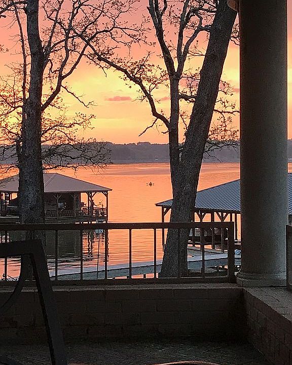 1st image of 224 N Bay Dr