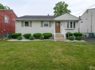 15 Patton St, Iselin, NJ 08830