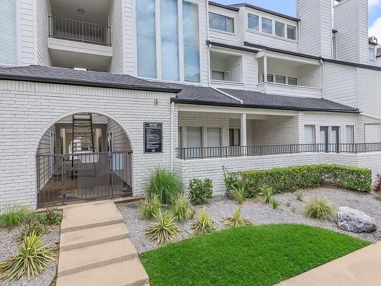 Fort Worth, TX Apartments — Photo 22