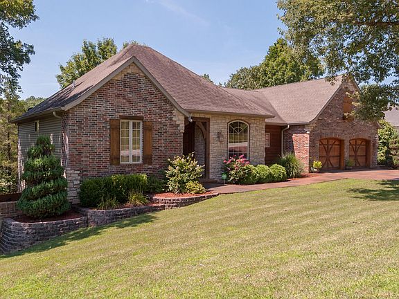 2nd image of 354 Green Briar Dr