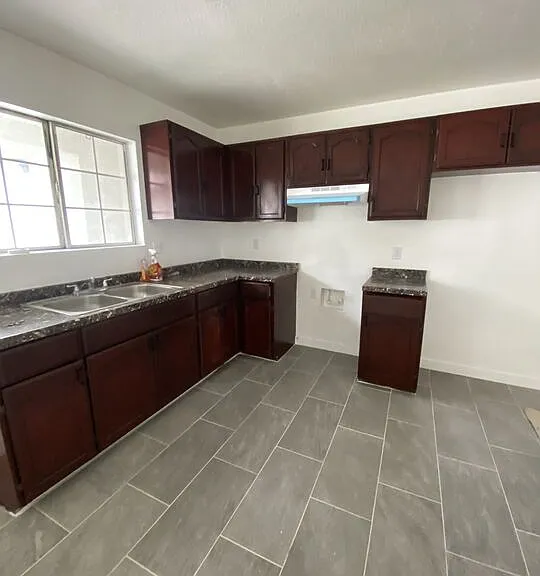 4214 Avalon Blvd #8 — Photo 2