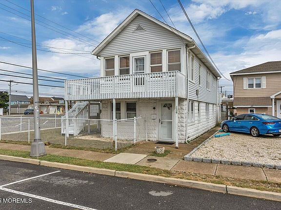 4th image of 134 Franklin Avenue
