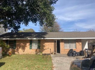 2024 Lansdown Dr, Port Allen, LA 70767