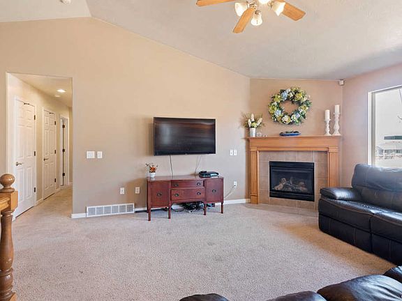 5th image of 13927 S Copper Peak Cir