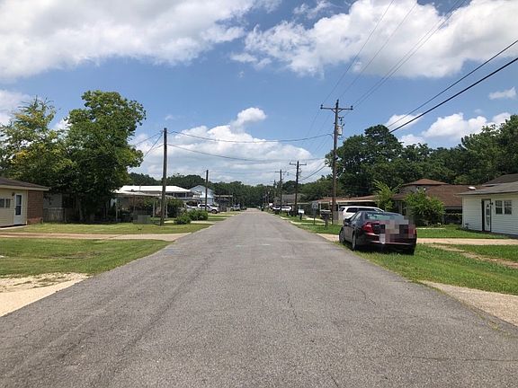 5th image of 216 Hidalgo Dr