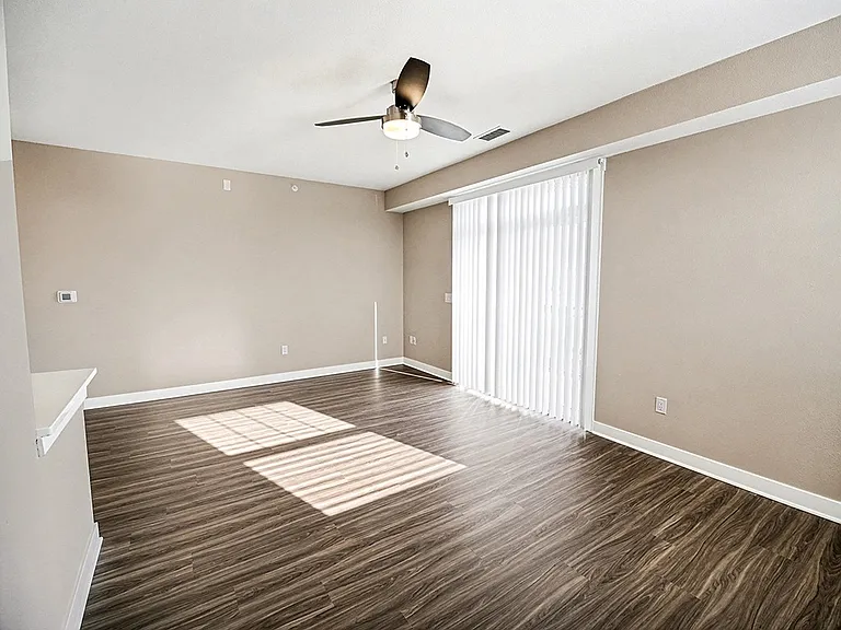 The Grove Apartment Homes — Photo 22