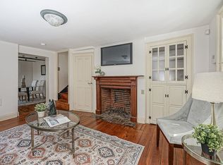 123 League St, Philadelphia, PA 19147