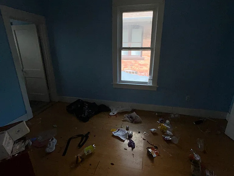 2345 Iowa St — Photo 5
