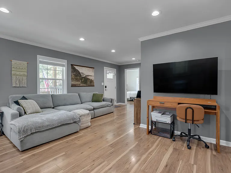 113 Murray St — Photo 17