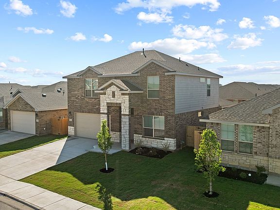 2nd image of 2106 Somerset Dr