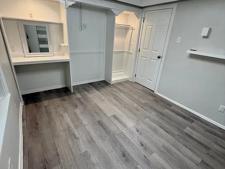 292 Holland St — Photo 11