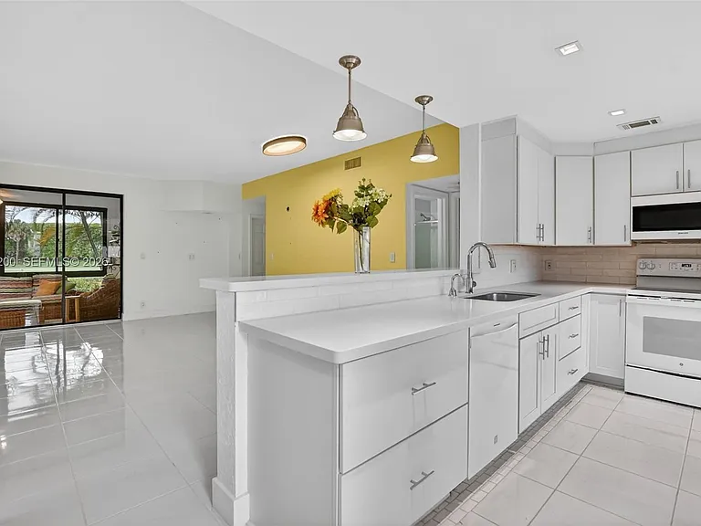 7906 Granada Pl #1201 — Photo 9