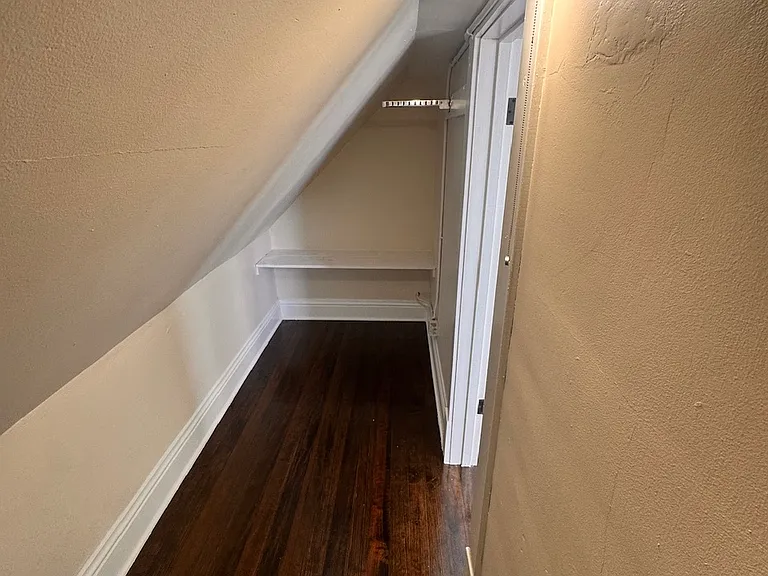 15745 Drexel Ave — Photo 3